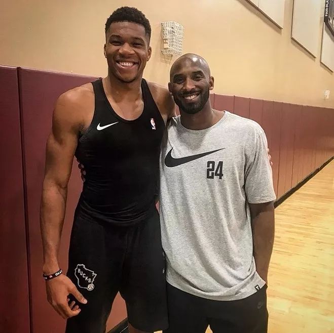 曝信息展开 曝信息展开