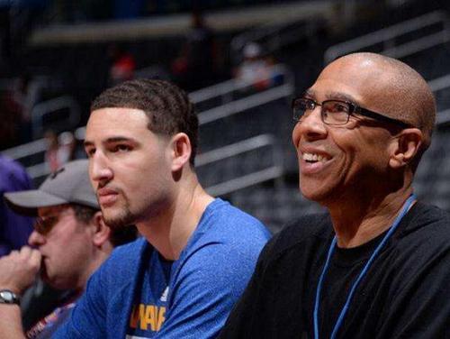 高峰出现在 高峰出现在